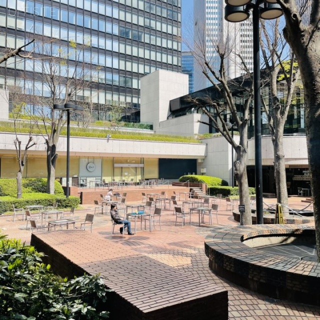 新宿三井ビルディング 周辺