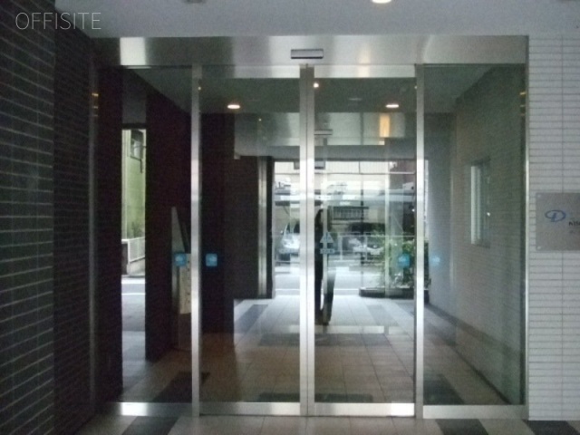 ダイナシティ西新宿 エントランス