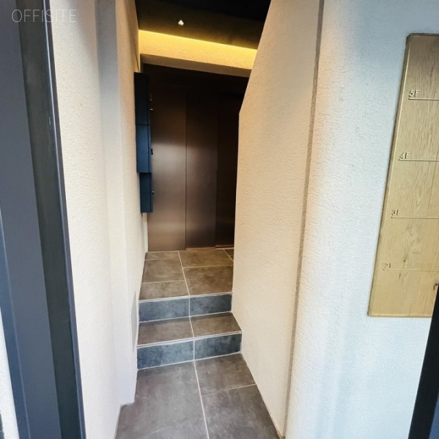 NOVELWORK Hongo エントランス