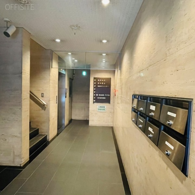 翠ビルヂング エントランス