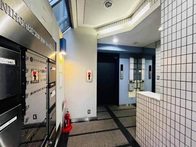 日本橋ウィンテルビル エントランス