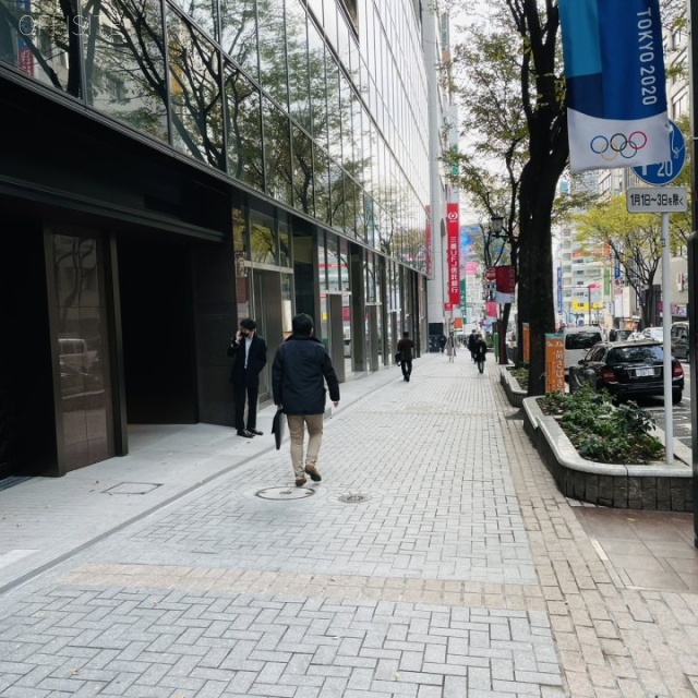 宮益坂ビルディング ビル前面道路