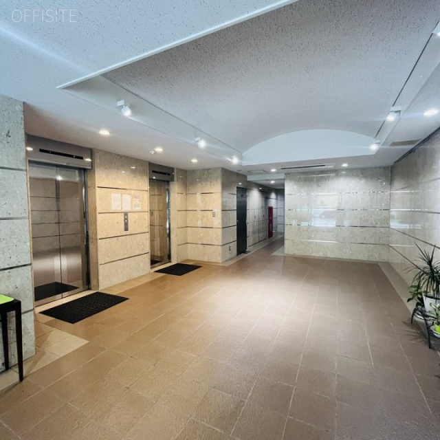 鈴栄ビル エントランス