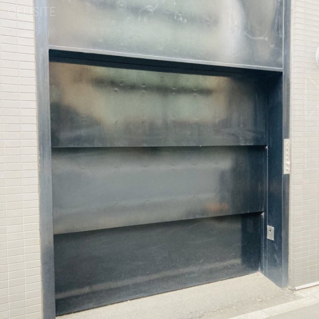 スタッフハウスビル 1階部分