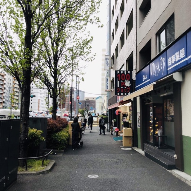 第2明治ビル ビル前面道路