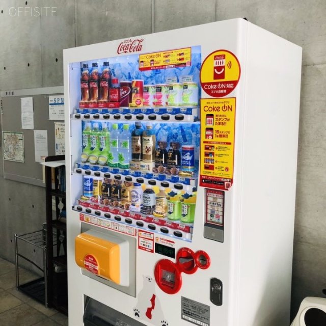 九段下SSTビル 自動販売機