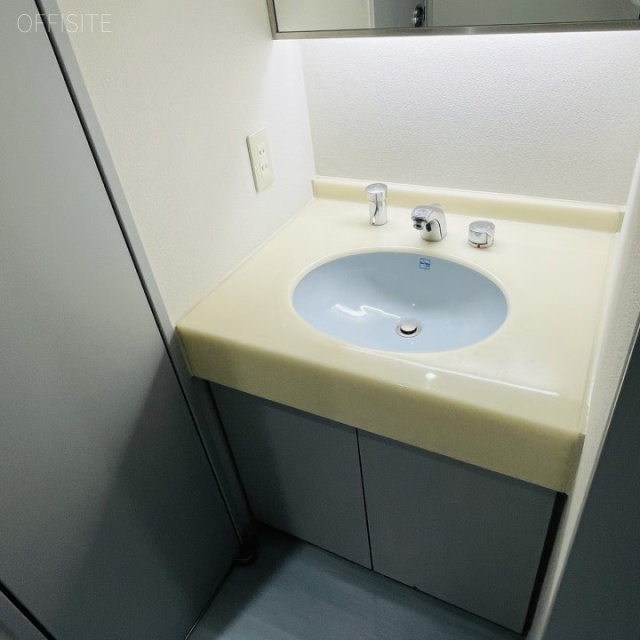 12東洋海事ビル 基準階洗面