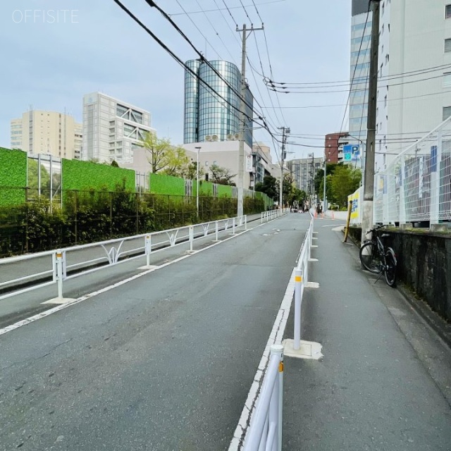 渋谷董友ビルⅤ 前面道路