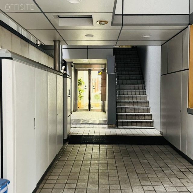 銀座松良ビル エントランス