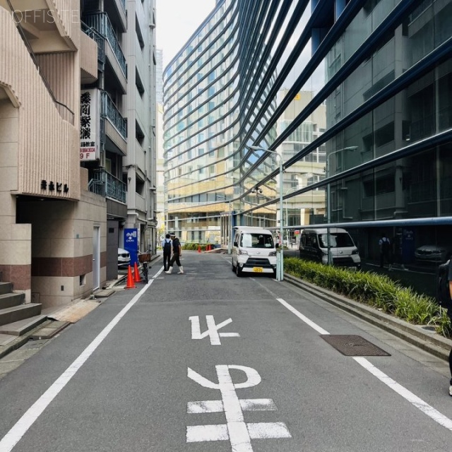 サンシャインシティアネックス 側道