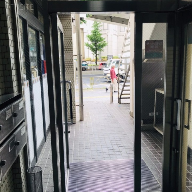 新宿カメヤビル エントランス