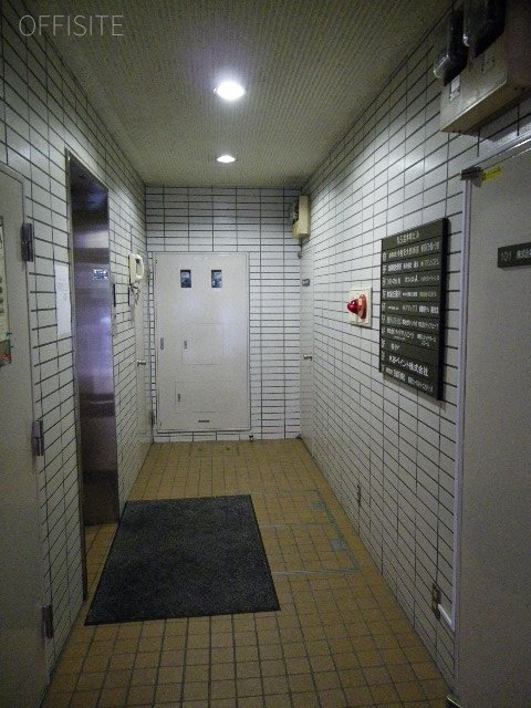 NS岩本町ビル エントランス