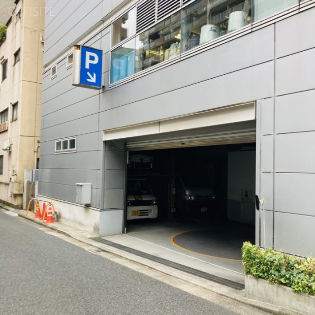 永代橋エコピアザビル 駐車場