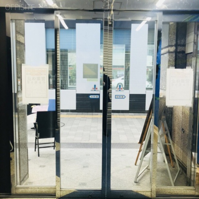 虎ビル エントランス