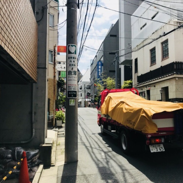 ASKビル ビル前面道路