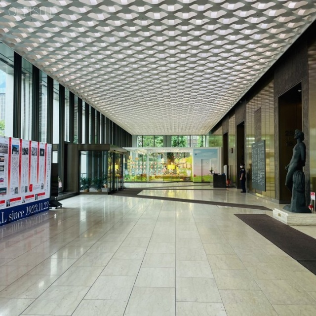 富国生命ビル エントランス