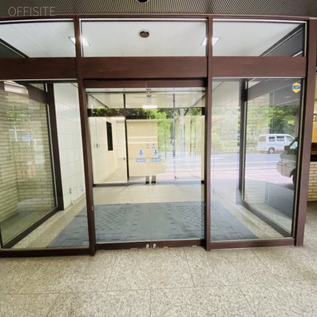 いちご東池袋三丁目ビル エントランス