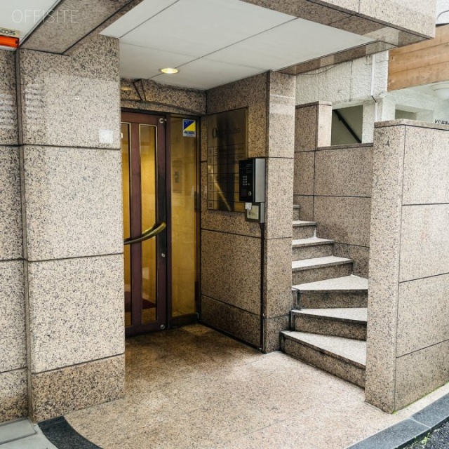 南青山クインビル エントランス