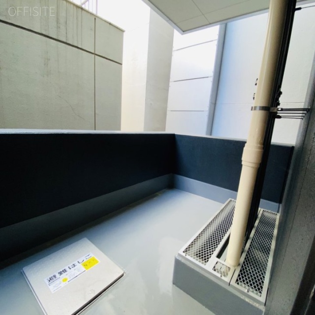 S-cube(north) 基準階 ベランダ