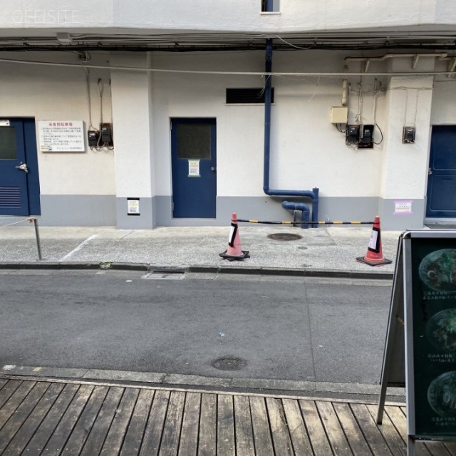 恵比寿KBKビル ビル前面道路