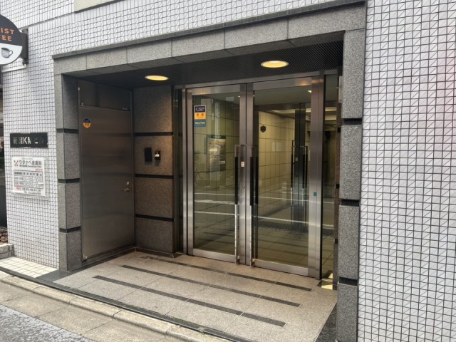 新宿KMビル エントランス