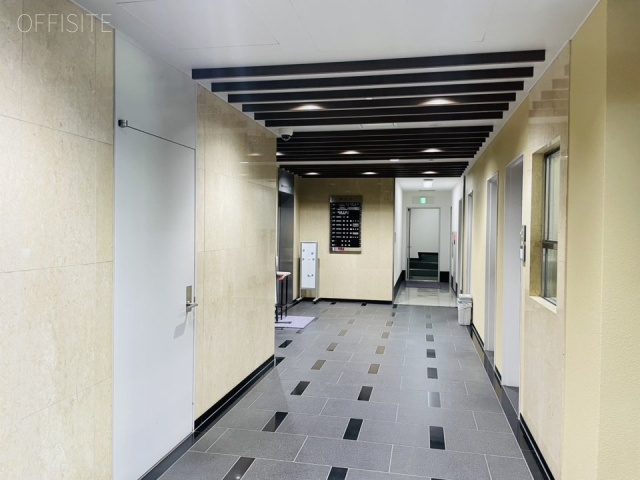 南江堂ビル エントランス