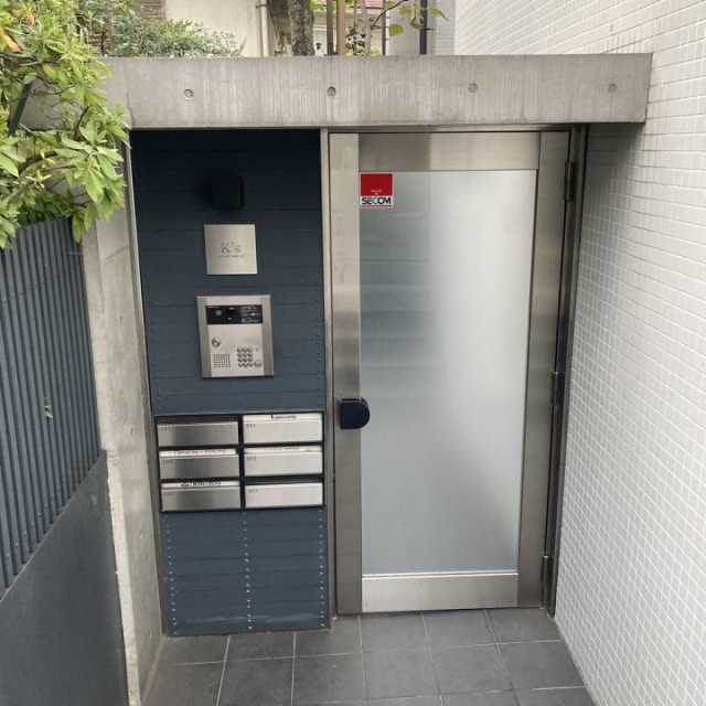 K’s Apartment エントランス