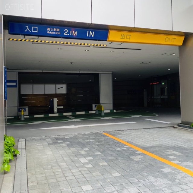 オランダヒルズ森タワー 駐車場