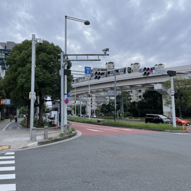 ザ・タワーズ台場(イースト) 前面道路