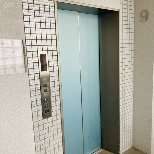DUO西新宿 エレベーター