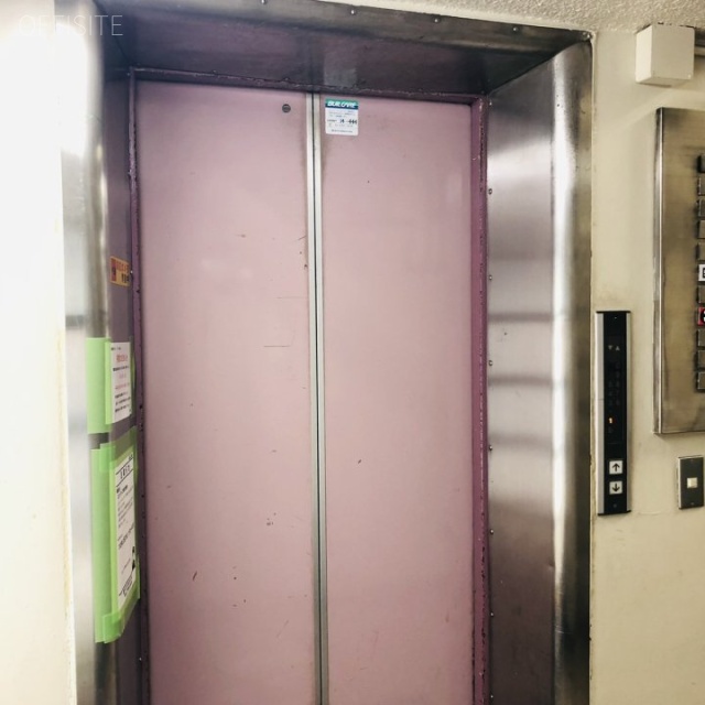 新宿須田ビル エントランス