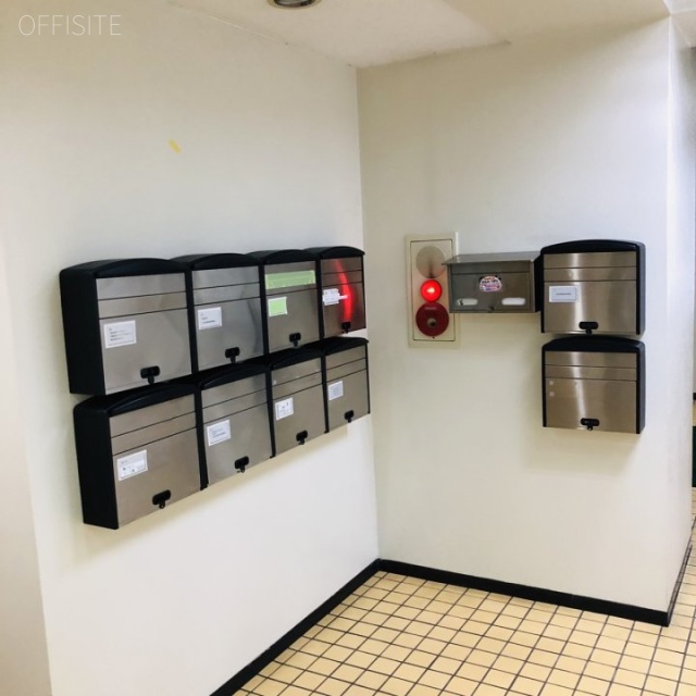 児谷ビル エントランス