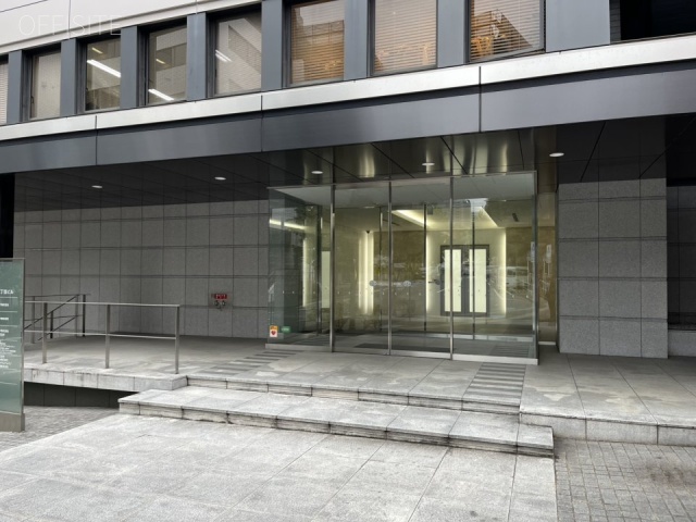 芝公園三丁目ビル エントランス