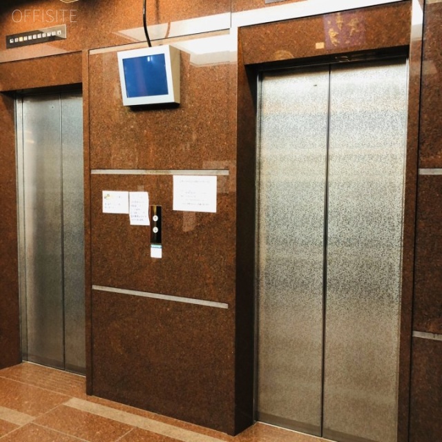 NSEビル エレベーター