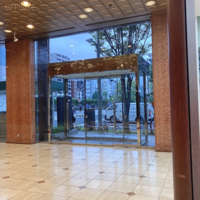 東劇ビル エントランス