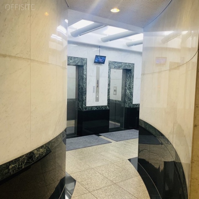 吉野第二ビル エントランス