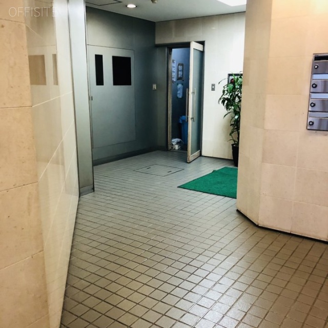 スギタビル エントランス
