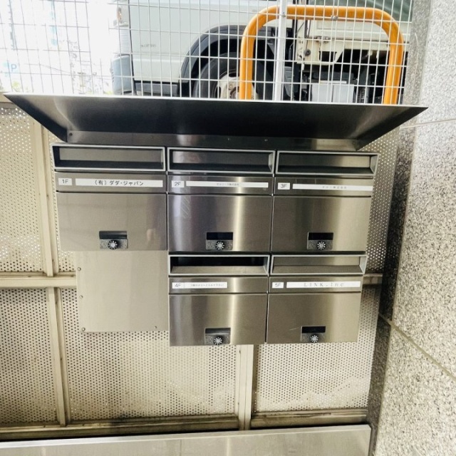 渋谷董友ビルⅤ 郵便受け