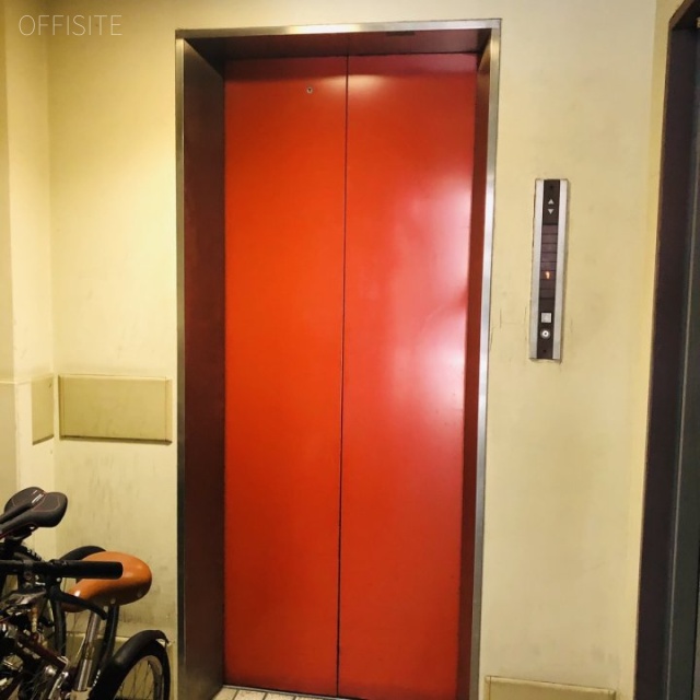 ノボルビル エレベーター