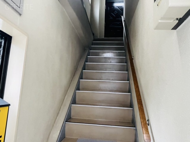 星野ビル エントランス