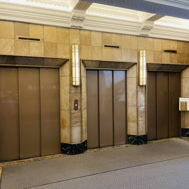 日証館 エントランス