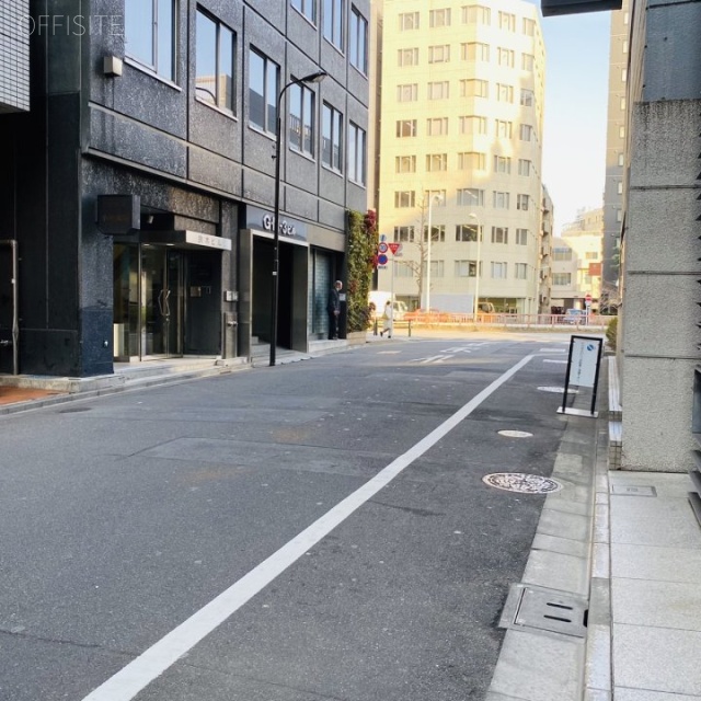 GMー3ビル ビル前面道路