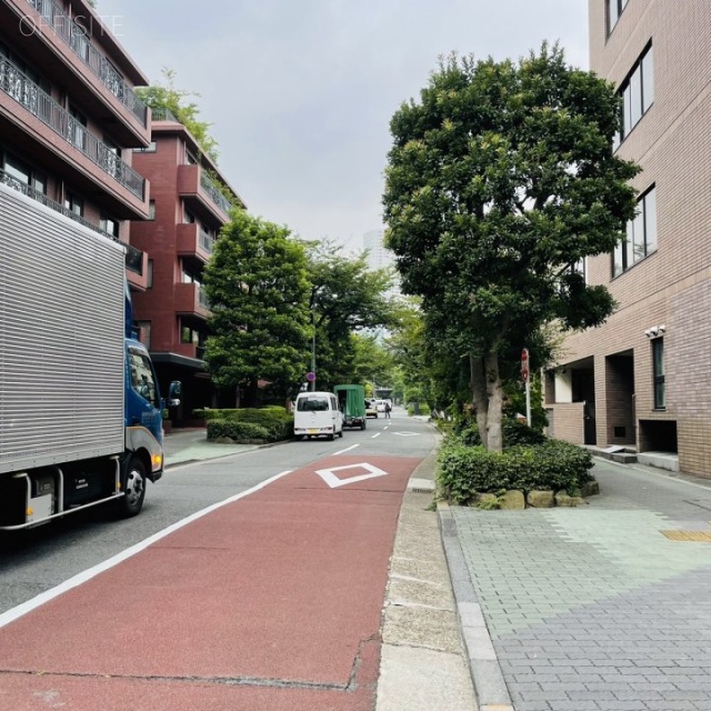 SOC高輪ビル ビル前面道路