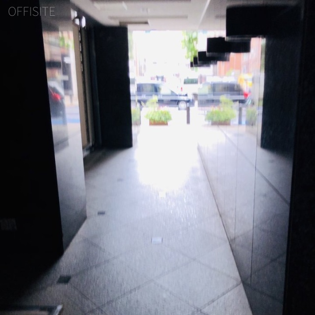 赤坂伊藤ビル エントランス