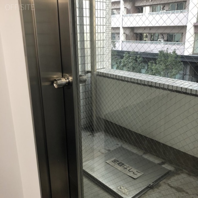 第2AKビル バルコニー