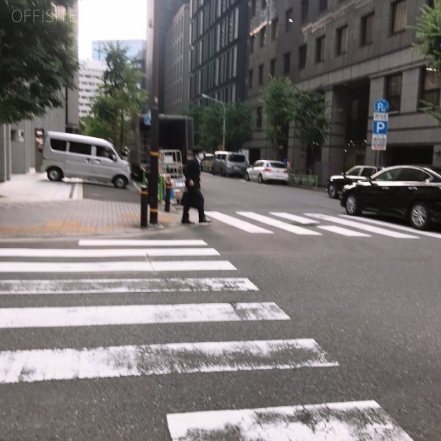 日本橋本町YSビル ビル前面道路