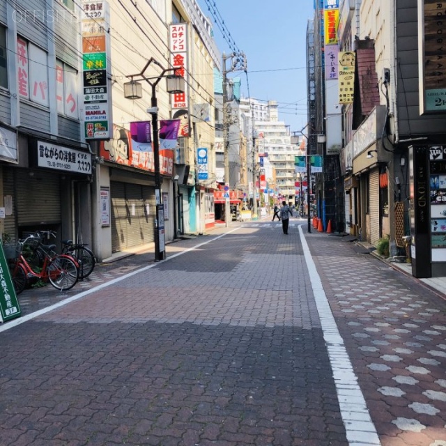 鵠沼(くげぬま)ビル ビル前面道路