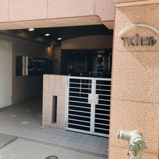 TKiビル エントランス