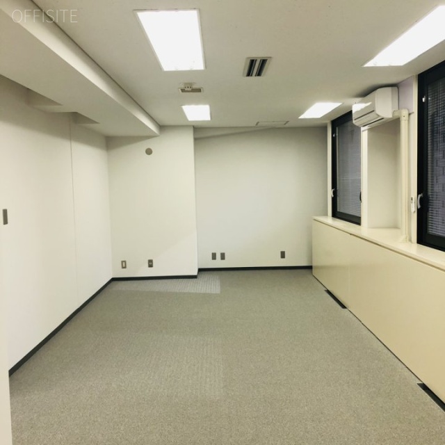 虎ノ門スピリットビル 室内