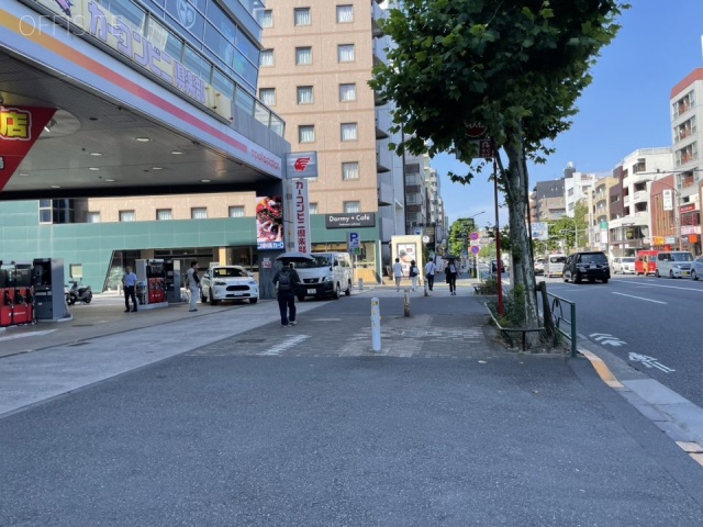 中野サンブライトアネックス 前面歩道